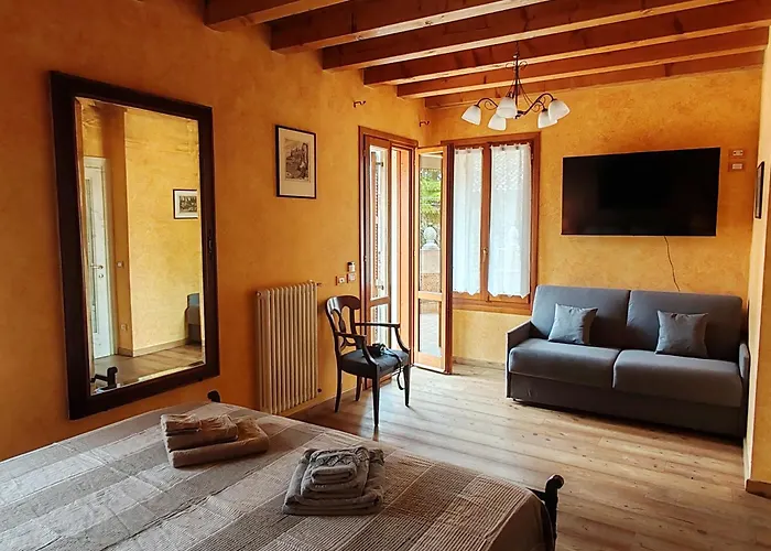 Casa Dei Cedri 招待所 索马坎帕尼亚